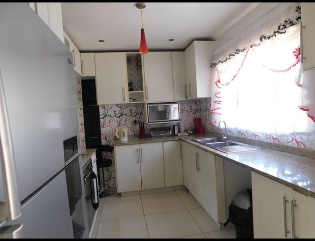 3 BEDROOM HOUSE SOLD IN HILLARY